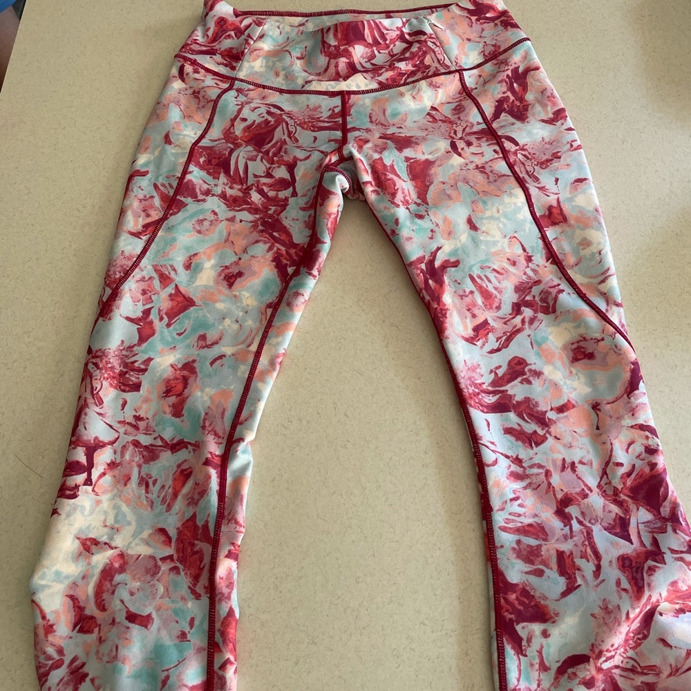 Pink floral legging capris by Calia